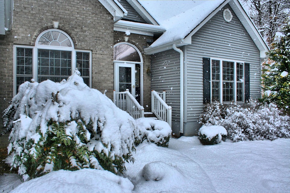 Entretien maison : 9 points à surveiller pour bien préparer l'hiver